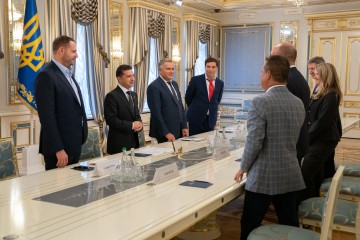 Президент провів зустріч з керівництвом Світового конгресу українців