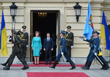 Розпочалася зустріч президентів України та Словацької Республіки