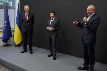 Проектний офіс ЄС у Маріуполі реалізовуватиме програми підтримки децентралізації та боротьби з корупцією – Володимир Зеленський