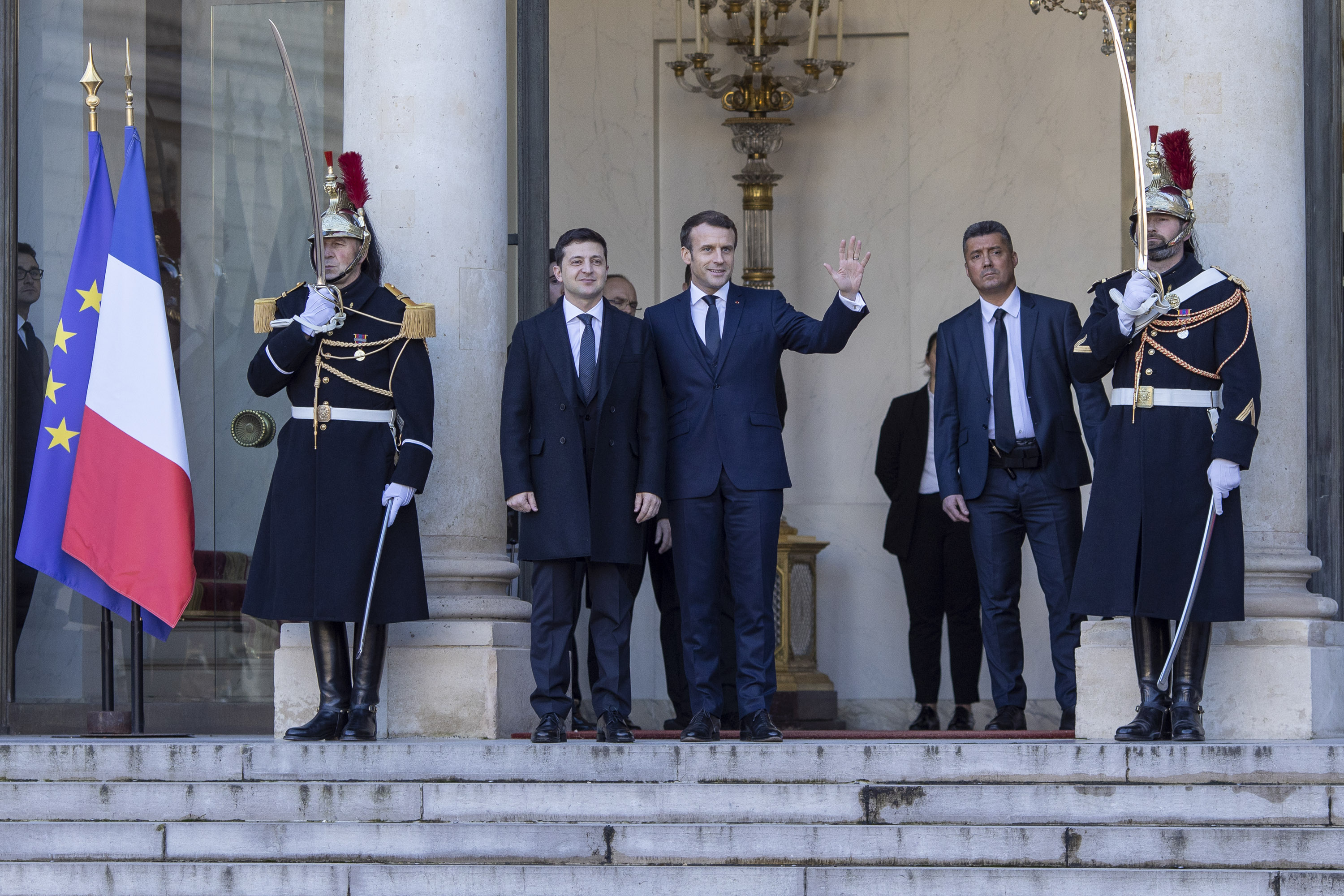 President arrived at Elysee Palace to take part in the Normandy format