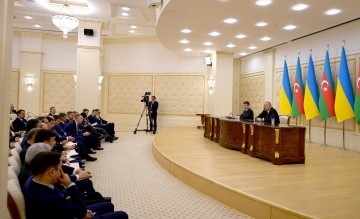 Україна та Азербайджан активізують співпрацю у сфері міжнародних перевезень – Володимир Зеленський