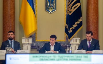 Президент вирішив звільнити голів Закарпатської та Львівської ОДА через відсутність результатів