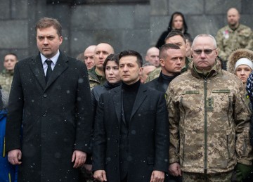 Володимир Зеленський вшанував пам'ять загиблих «кіборгів» – захисників Донецького аеропорту