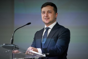 Президент України вручив державні гранти переможцям першого конкурсу стартапів