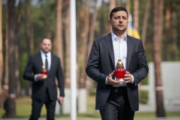 Президент ушанував пам’ять жертв політичних репресій