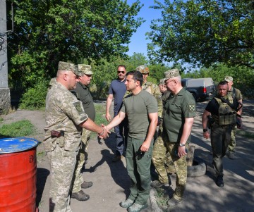 Президент: Наша мета – мир і повернення людей і територій