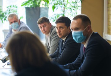 Хочемо боротися за освіту – Президент під час зустрічі з педагогами