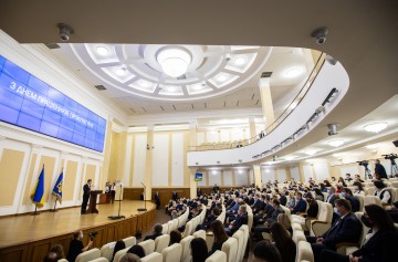 Ніколи не втрачайте віру в закон і справедливість – Президент привітав прокурорів з професійним святом