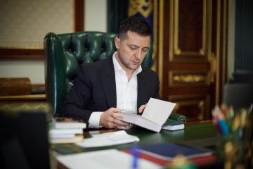 В Україні немає жодних проблем з виданням російськомовних книг – Президент