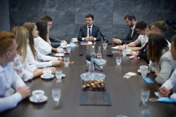 On the International Youth Day, the President met with the winners of the all-Ukrainian competition Ukraine NOW