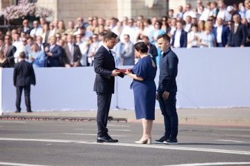 У День Незалежності Президент нагородив орденом Свободи Сергія Бубку та присвоїв звання Героя України п’ятьом громадянам