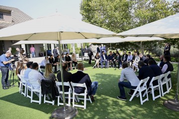 Volodymyr Zelenskyy in California meets with founders of startups, employees of large Silicon Valley-based companies from Ukraine