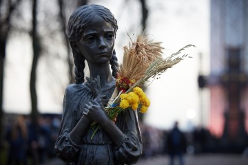 President and the First Lady honored the memory of the Holodomor victims