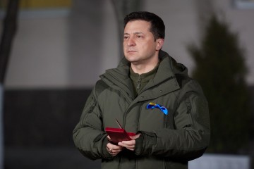 Volodymyr Zelenskyy met with defenders in Mariupol: The war has been going on for eight years, and Ukraine has become just as many times stronger