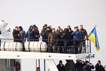 President observed the procedure of service of the Marine Guard of the State Border Guard Service in the waters of the Sea of Azov