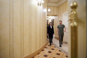 Президент України Володимир Зеленський провів зустріч з Президентом Республіки Молдова Маєю Санду, яка перебуває в нашій країні з візитом, 27 червня 2022 року.