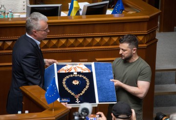 Володимир Зеленський отримав від Гітанаса Наусєди найвищу нагороду Литви – орден Вітаутаса Великого