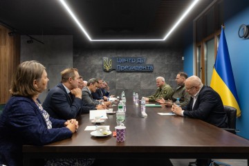 Керівник Офісу Президента України провів зустріч з групою депутатів парламенту Великої Британії