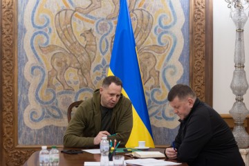 Andriy Yermak, Valeriy Zaluzhny talk by phone with adviser to Prime Minister of UK