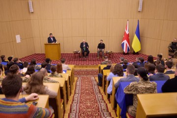 Президент України та колишній Прем’єр-міністр Великої Британії у День Соборності поспілкувалися зі студентами КНУ імені Тараса Шевченка