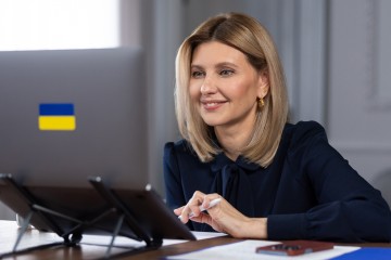 Фундація Олени Зеленської реалізувала проект із забезпечення ноутбуками вчителів для дистанційної освіти 