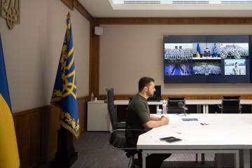 Volodymyr Zelenskyy took part in the events on the occasion of the graduation of officers of higher military educational institutions via video conference