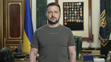 Правильно, щоб наші люди, наші діти знали, кому ми завдячуємо своїм життям і свободою України – звернення Президента Володимира Зеленського