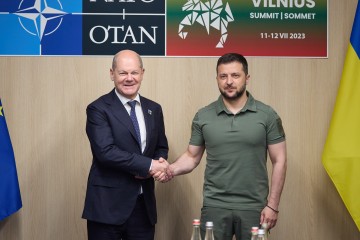 Volodymyr Zelenskyy met with Olaf Scholz in Vilnius