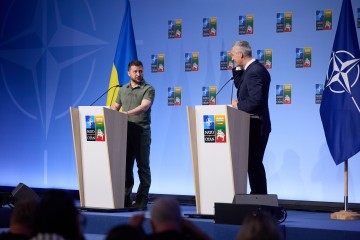 Безпека – це наше ключове завдання на саміті НАТО – Володимир Зеленський за результатами зустрічі з Єнсом Столтенбергом у Вільнюсі 