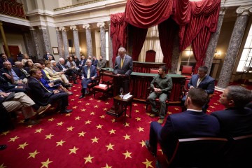 Volodymyr Zelenskyy met with the leaders of the Democratic and Republican parties in the U.S. Senate and senators