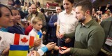 В рамках рабочего визита в Канаду Президент Украины Владимир Зеленский и первая леди Елена Зеленская совместно с Премьер-министром страны Джастином Трюдо встретились с канадскими парламентариями, представителями политических, деловых и экспертных кругов, академического сообщества и украинской общины, 22 сентября 2023 года.