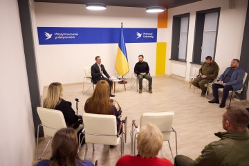 Президент зустрівся зі студентами Маріупольського державного університету: Ви – обличчя української незламності