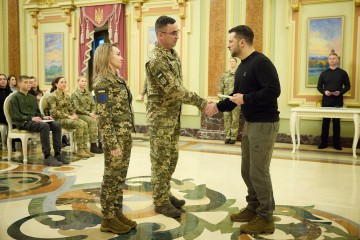 President during the presentation of apartment certificates to the Heroes of Ukraine and their families: Ukraine will never betray the memory of its Heroes