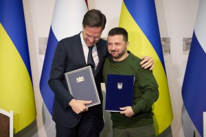 У Харкові Президент України Володимир Зеленський та Прем’єр-міністр Нідерландів Марк Рютте підписали угоду про співробітництво у сфері безпеки між Україною та Нідерландами, 1 березня 2024 року