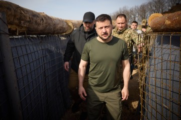 Фортифікації на Харківщині: Володимир Зеленський ознайомився з перебігом будівництва