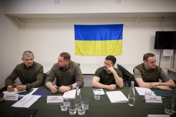 Strengthening of air defense and methods of countering guided aerial bomb carriers: Volodymyr Zelenskyy held a meeting in Kharkiv