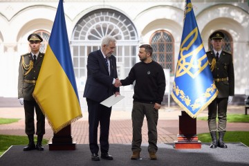 Президент України прийняв вірчі грамоти від новопризначених послів Польщі, Австралії, Таїланду, Гани й Уганди