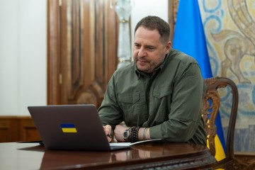 Андрій Єрмак провів розмову з директором Офісу з національної безпеки при Президентові Кореї