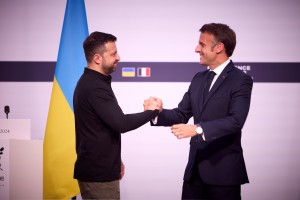 Президент України Володимир Зеленський зустрівся з Президентом Франції Еммануелем Макроном у Парижі, 7 червня 2024 року.