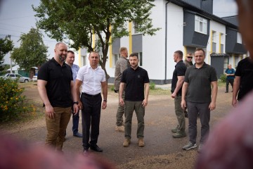 The President Inspected the Reconstruction of Damaged Housing in the Kharkiv Region