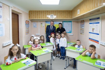 We Are Proud of Our Heroic Students: President Visited the First Thematic Lesson in One of the Educational Institutions of Zaporizhzhia