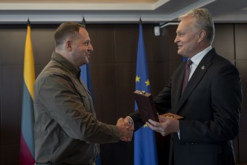 Президент Литви відзначив Андрія Єрмака орденом Великого князя Литовського Гедиміна