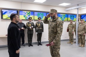 Президент Володимир Зеленський зустрівся з бійцями Сил територіальної оборони ЗСУ та відзначив їх державними нагородами, 7 жовтня 2024 року.