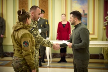 The President Presented 30 Apartment Certificates to Heroes of Ukraine and Family Members of Fallen Warriors