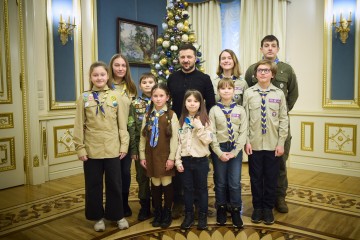 Representatives of Scout Organizations Presented the Peace Light of Bethlehem to the President