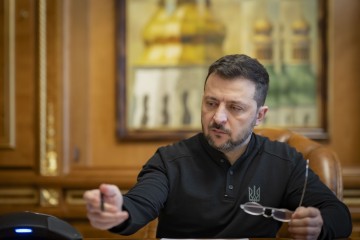 Володимир Зеленський обговорив продовження підтримки України з Прем’єр-міністром Японії 