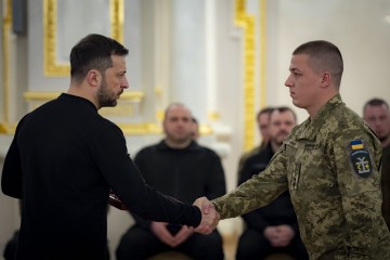 President Honored Warriors with the Highest State Awards and Handed Orders and Decorations to Families of Fallen Defenders of Ukraine