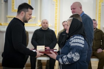 The Head of State Presented the Orders of the Golden Star and the Awards of the President 