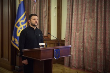 Президент привітав працівників Управління державної охорони з професійним святом і відзначив їх нагородами