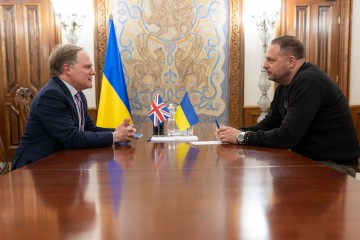 Andriy Yermak and UK Ambassador Discussed Battlefield Situation and Implementation of the One Hundred Year Partnership Agreement